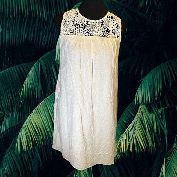 Old Navy Dresses & Skirts - NWT Old Navy Lace Yoke Creme de la creme Shift Dress Size Small 100% Cotton